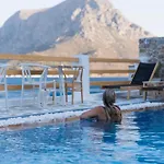 Spongia & Hotel 4*