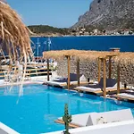 Spongia & Hotel 4*