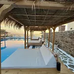 Spongia & Hotel 4*