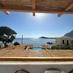 Spongia & Hotel 4*