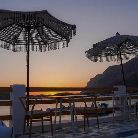 Spongia & Hotel 4*